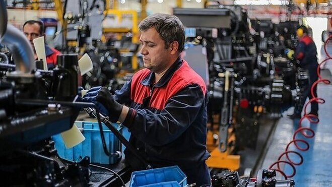 کارگران گرفتار حقوق برای تامین نیاز اساسی یک زندگی؛ دوباره افزایش دهید