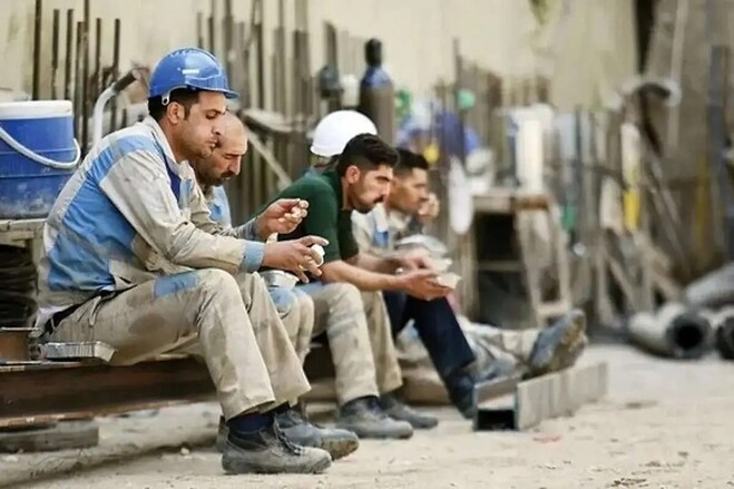 مسئولان از پشت میز بلند شوند، نمی‌خواهیم شعار بشنویم | برنج و مرغ هم لاکچری شدند