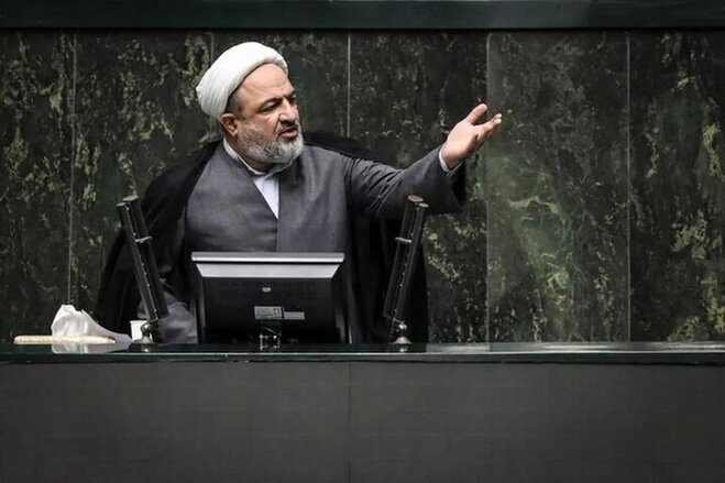عصبانیت شدید رسایی از استرداد لایحه فضای مجازی: آقای پزشکیان انقدر متزلزل نباش! +فیلم