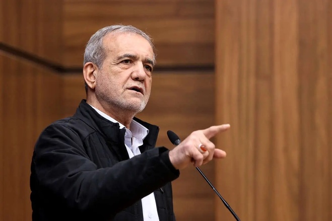 پزشکیان: خودفروخته‌ها یاوه‌گویی کردند، فکر می‌کردند ۱۲ روزه کشور را می‌گیرند | فیلم