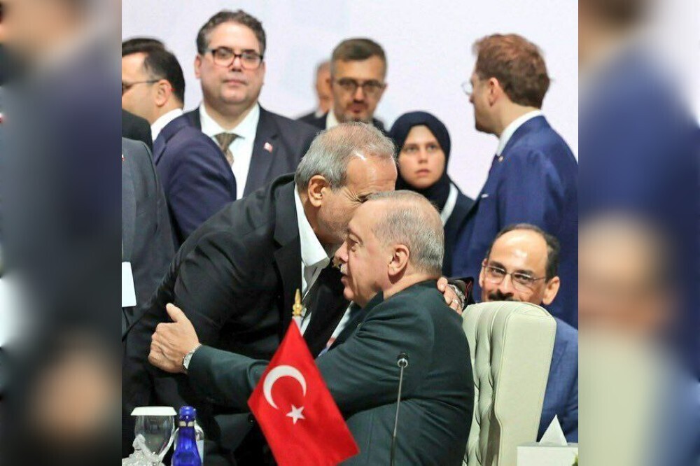 تصاویری از رفتار عجیب پزشکیان با اردوغان در دوحه؛ خوش‌وبش به چه قیمتی؟