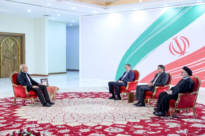 ‌نمی‌خواهیم اسنپ‌بک فعال شود، اما صدا‌های مجلس بدتر از آن است | تحلیل این بود در روز سوم جنگ مردم به خیابان‌ها می‌آیند | انسجام داخلی با رهبری است | دزد به خاطر جناح بندی متولد می‌شود | مشکل ما سیستم است، باید اصلاحش کنیم