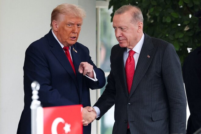 انگشت ترامپ بر روی دکمه فشار علیه ایران با دستور به اردوغان: از من بخر!