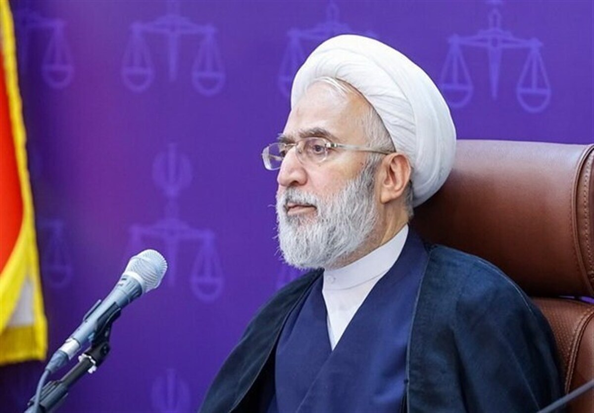 دادستان کل کشور: جاهلان درباره امر قرآنی و شرعی حجاب اظهارنظر نکنند   وارد شئون فقهاء و دانشمندان اسلام نشوید