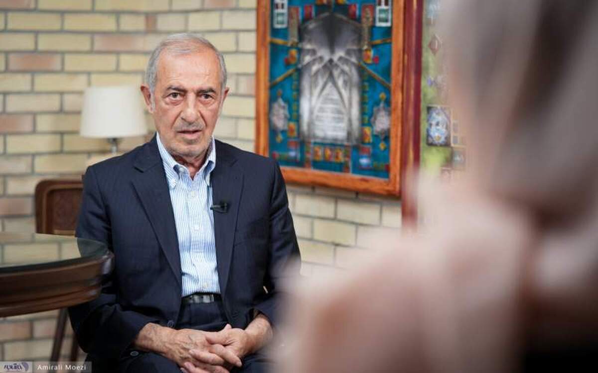 جلیلی رئیس جمهور می‌شد، روز اول جنگ بود   بعد از جنگ ۱۲ روزه در روی پاشنه قدیم رفت   پیش‌بینی شش ‌ماه دیگر هم ناممکن هست   وضعیت روزبه‌روز بدتر خواهد شد