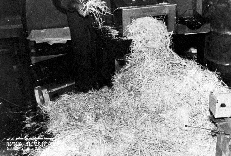 تصاویر دیده نشده از تسخیر سفارت آمریکا؛ از ژاندارم کراواتی تا بیسمچی چادری!