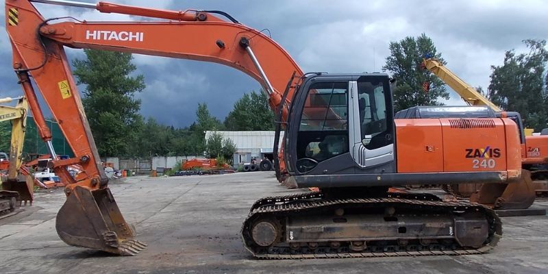 قطعات بیل مکانیکی هیتاچی 240