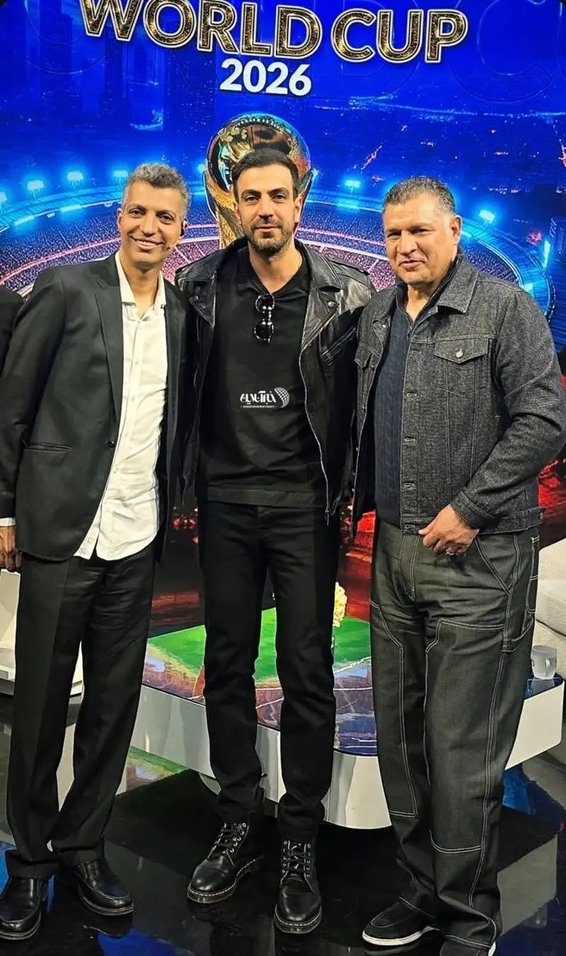 عکسی از استایل متفاوت علی دایی در پشت‌صحنه برنامه عادل فردوسی‌پور