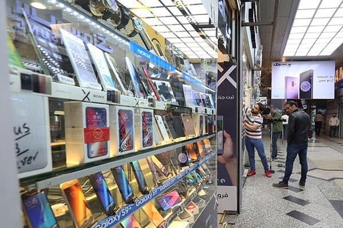 اوضاع بغرنج بازار موبایل؛ خرید گوشی نو برای مردم ایران رویاست!